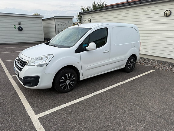 Peugeot Partner 3 of 4
