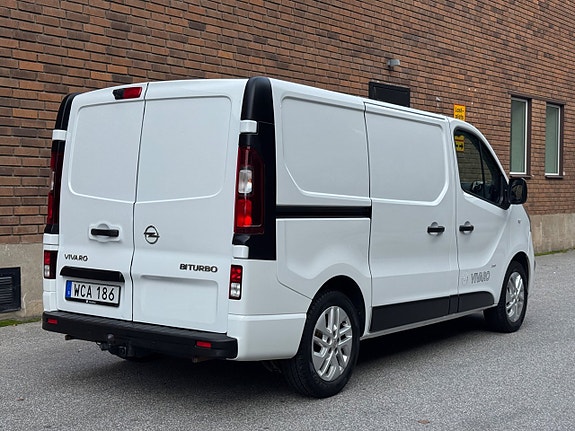 Opel Vivaro 5 of 21