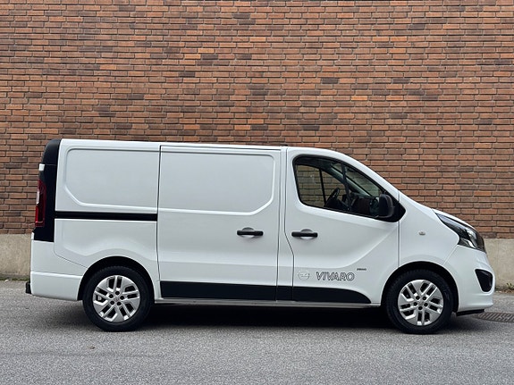 Opel Vivaro 6 of 21