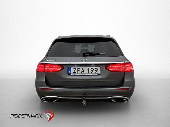 Mercedes-Benz E200 6 of 30