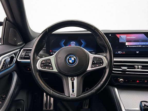 BMW i4 24 of 30