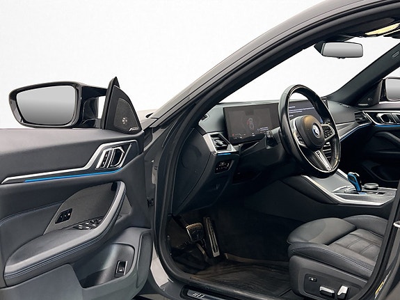 BMW i4 16 of 30