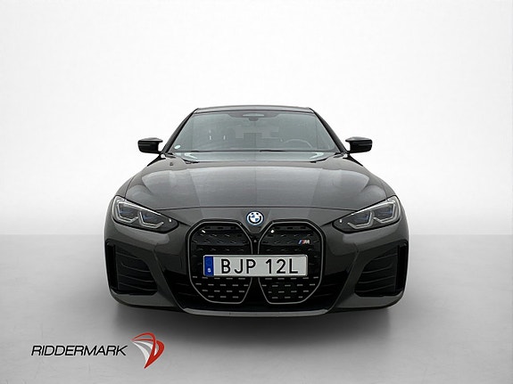 BMW i4 3 of 30