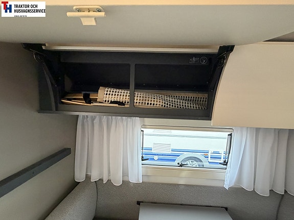 Adria ALPINA 903 HT med AC, Markis, Momsad -23 12 of 21