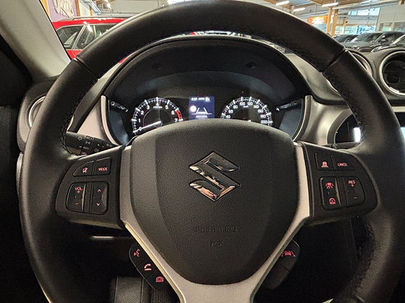 Suzuki Vitara 9 of 12