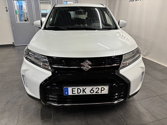Suzuki Vitara 2 of 12