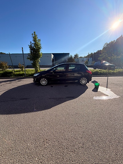 Peugeot 308 6 of 17