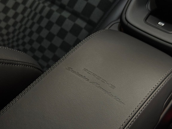 Porsche 992 10 of 28