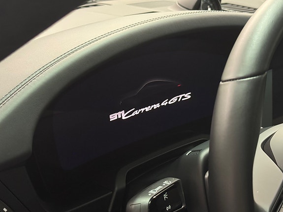 Porsche 992 15 of 28