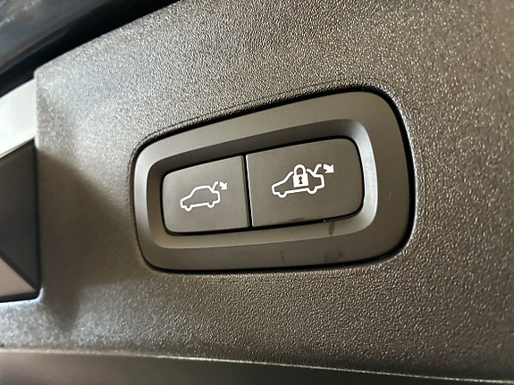 Polestar 2 9 of 19