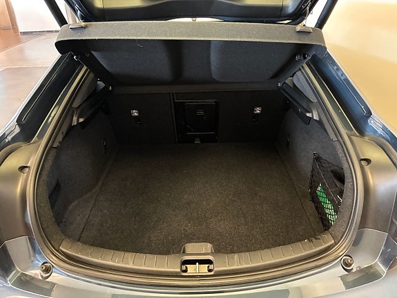 Polestar 2 8 of 19