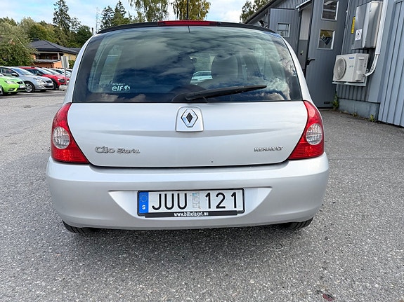 Renault Clio 6 of 9