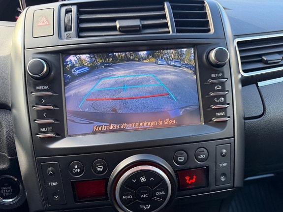 Toyota Verso 13 of 17