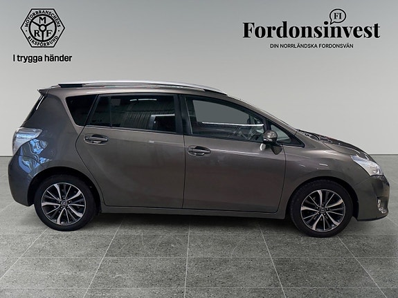 Toyota Verso 6 of 17