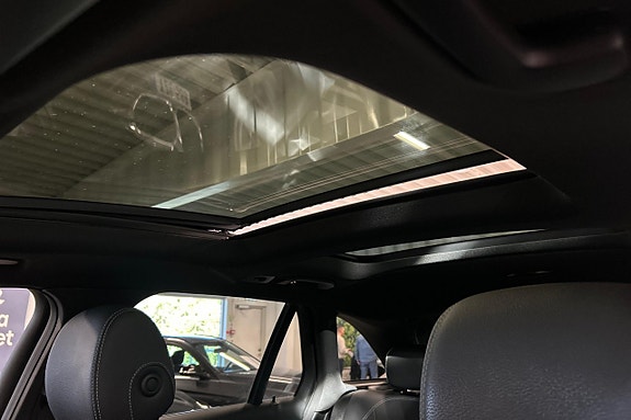 Mercedes-Benz GLC250 18 of 27