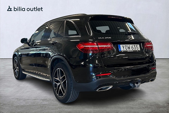 Mercedes-Benz GLC250 8 of 27
