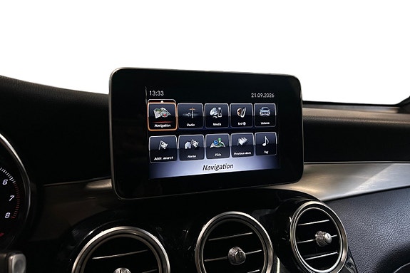 Mercedes-Benz GLC250 24 of 27
