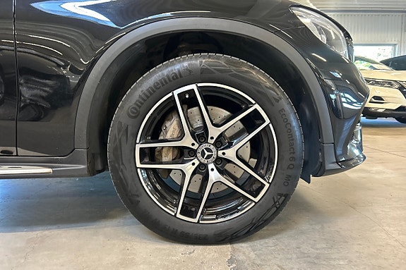 Mercedes-Benz GLC250 11 of 27