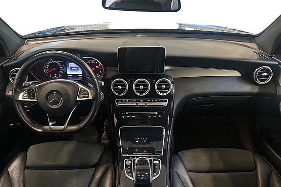 Mercedes-Benz GLC250 12 of 27