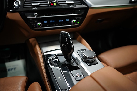 BMW 520d 14 of 24
