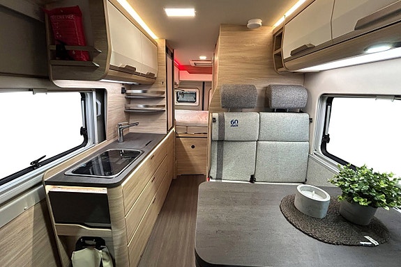 Knaus BOXSTAR 600 STREET 60 YEARS AUTOMAT Dieselvärmare SOLCELL 8 of 30
