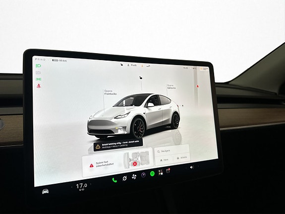 Tesla Model Y 20 of 30