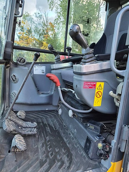 Volvo ECR58 PLUS - Engcon - SVAB - Grip - Finans - Transport 12 of 12