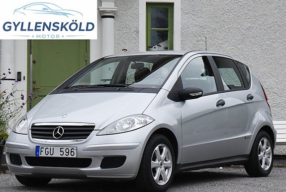 Mercedes-Benz A150 2 of 8