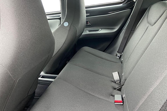 Toyota Aygo X 13 of 21