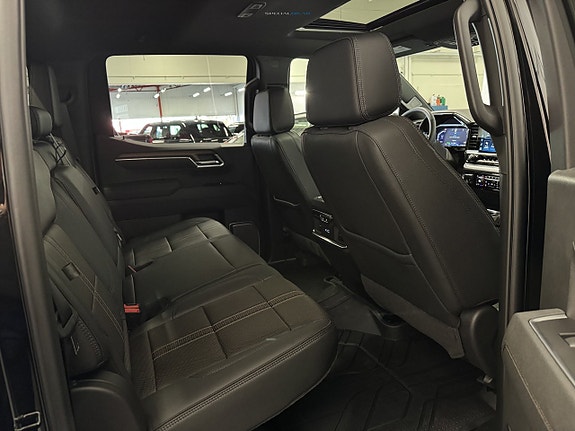 Chevrolet Silverado 1500 17 of 27