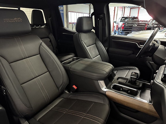 Chevrolet Silverado 1500 21 of 27