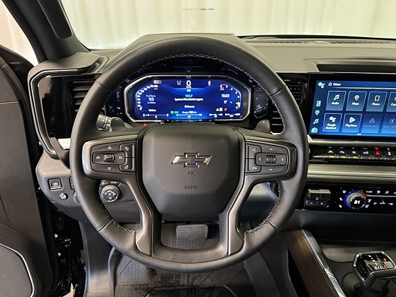 Chevrolet Silverado 1500 8 of 27