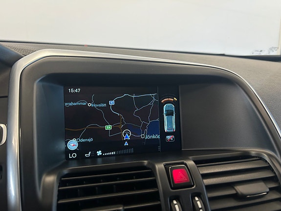 Volvo XC60 9 of 19