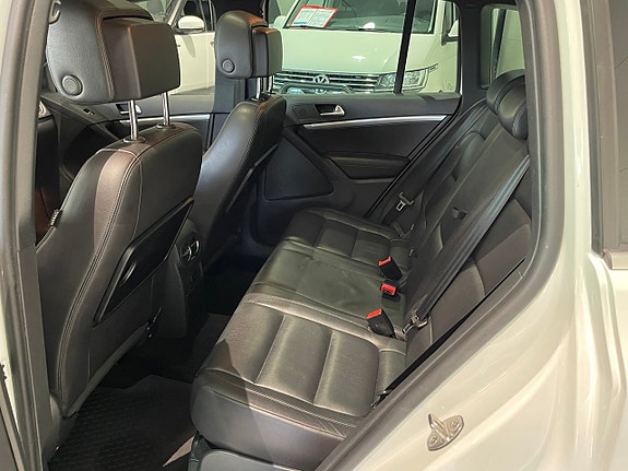 Volkswagen Tiguan 21 of 29