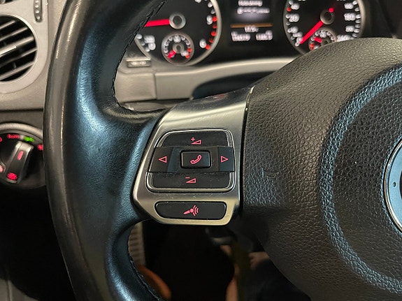 Volkswagen Tiguan 16 of 29