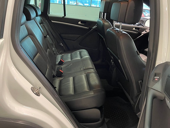 Volkswagen Tiguan 22 of 29