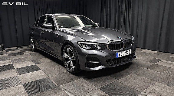 BMW 330e 3 of 30