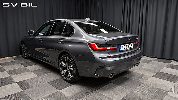 BMW 330e 6 of 30