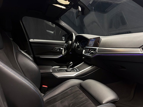 BMW 330e 13 of 30