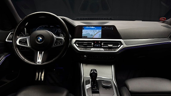 BMW 330e 16 of 30