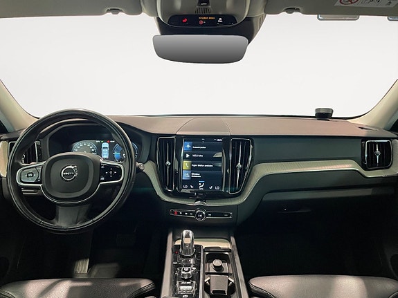Volvo XC60 8 of 25