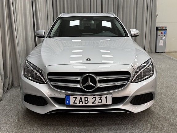 Mercedes-Benz C180 5 of 14
