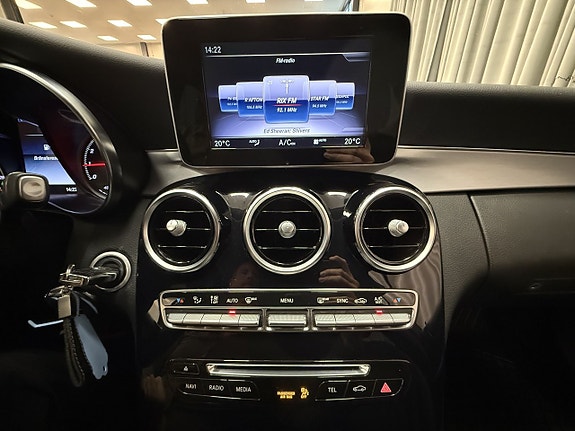 Mercedes-Benz C180 12 of 14