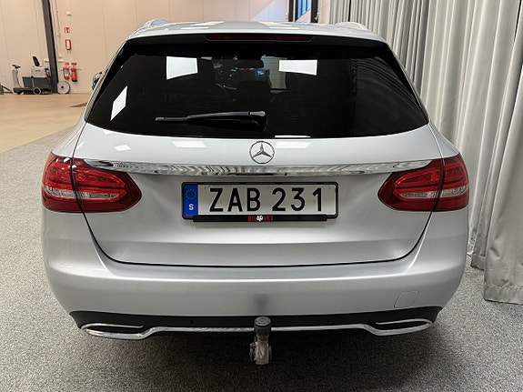 Mercedes-Benz C180 6 of 14