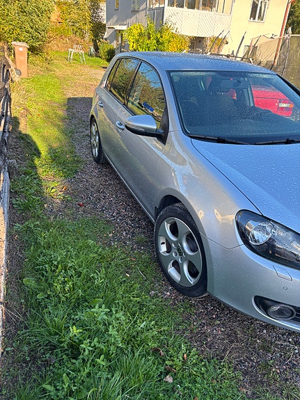 Volkswagen Golf VI 4 of 6