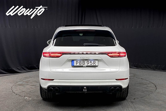 Porsche Cayenne 6 of 23
