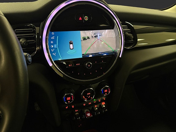 MINI Cooper 15 of 17