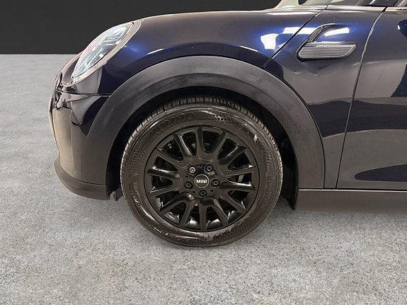 MINI Cooper 17 of 17