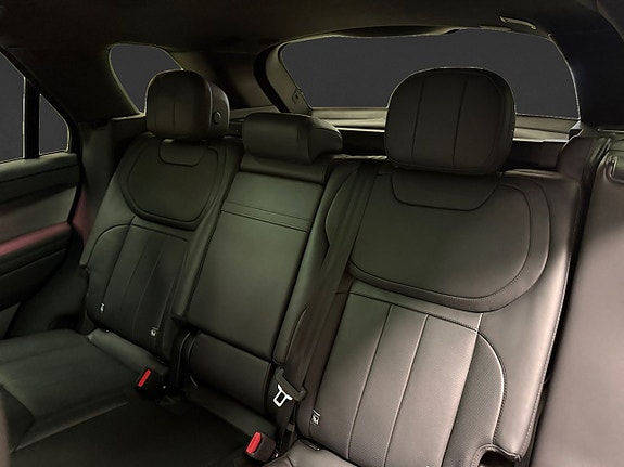 Land Rover Range Rover Sport 11 of 20