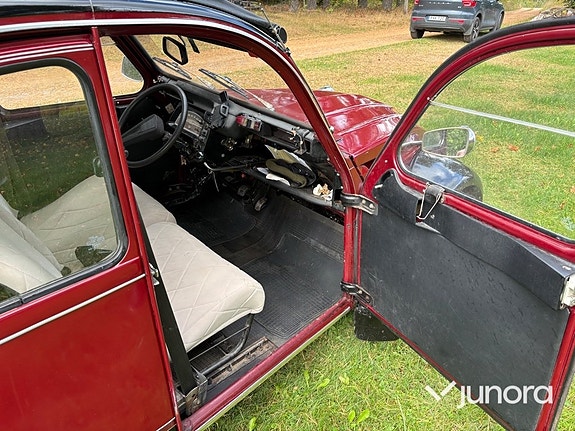 Citroen 2CV 9 of 20